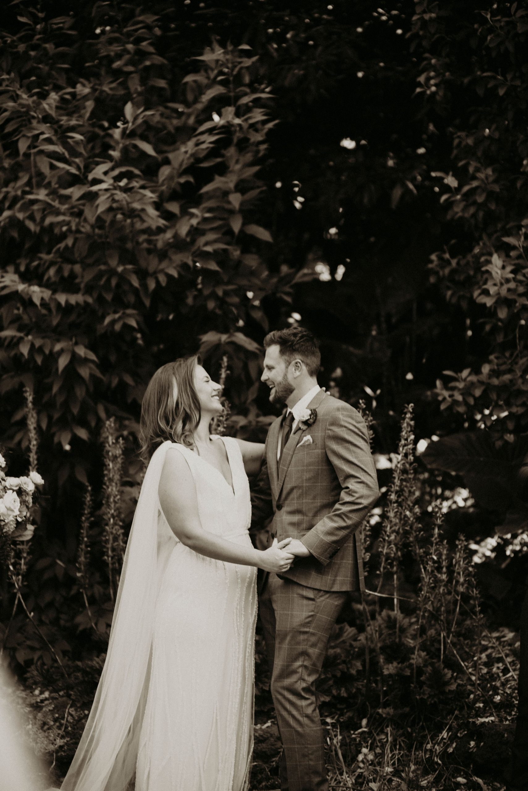 Lets-Elope-Melbourne-Celebrant-Photographer-Elopement-Package-Victoria-Sarah-Matler-Photography-intimate-wedding-Fitzroy-Gardens-East-Melbourne-elopement-19